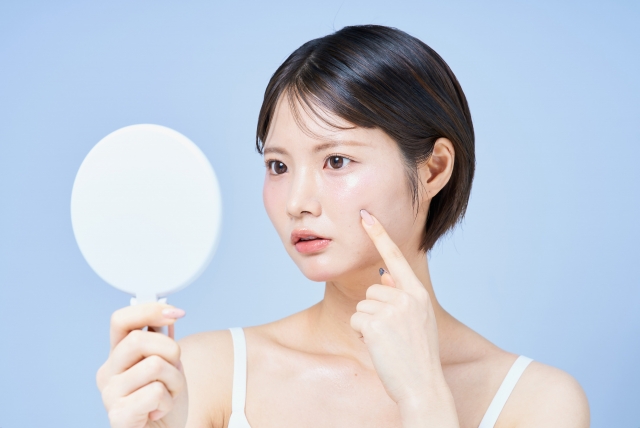 【セルフケア】くすみ原因を知って!顔色改善テクニック